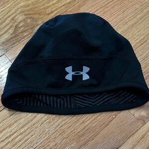 Under Armour Black Cap with Silver reflective Logo